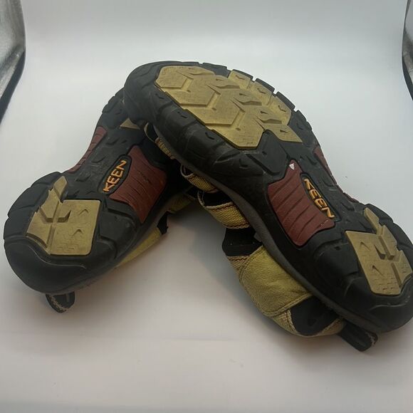 Keen sandals-Men size 8‎ - Picture 4 of 5